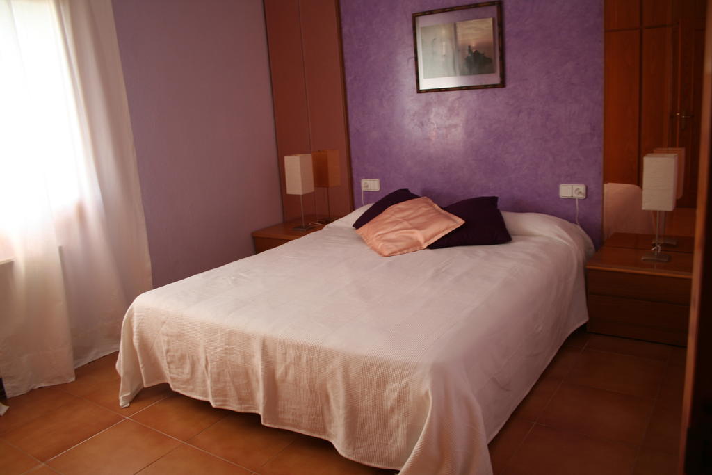 Can Quilis Guest House Pontos Phòng bức ảnh